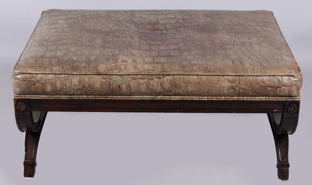 LOUIS XVI STYLE BEECHWOOD BANQUETTE 2ec4d0