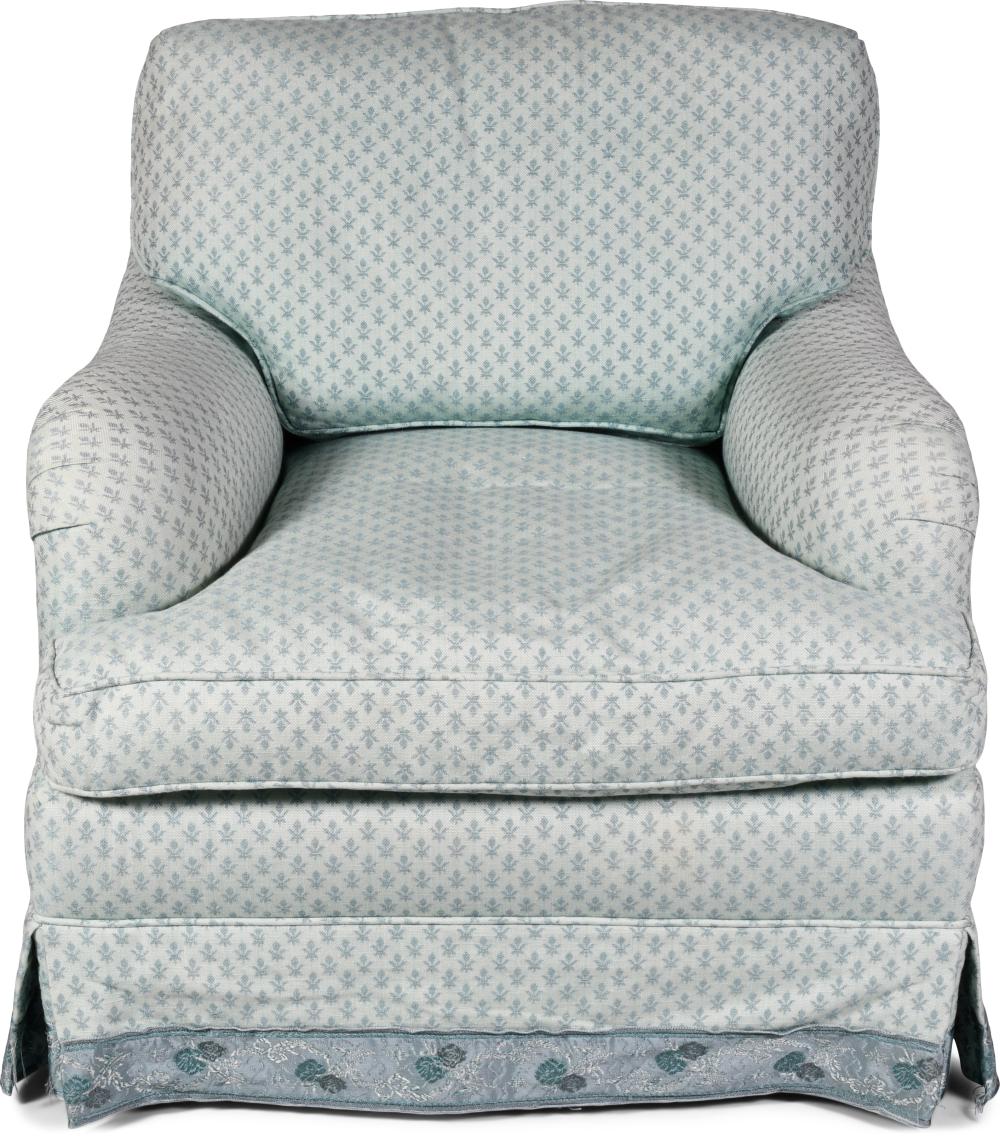 CONTEMPORARY UPHOLSTERED ARMCHAIR 2ec611