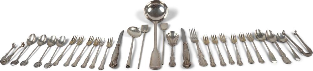 GROUP OF SILVER FLATWARE PIECES, VARIOUS