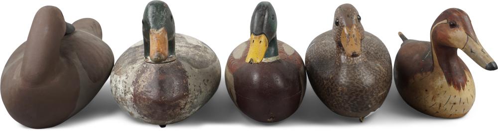 GROUP OF FIVE DUCK DECOYS SIGNED 2ec6a3