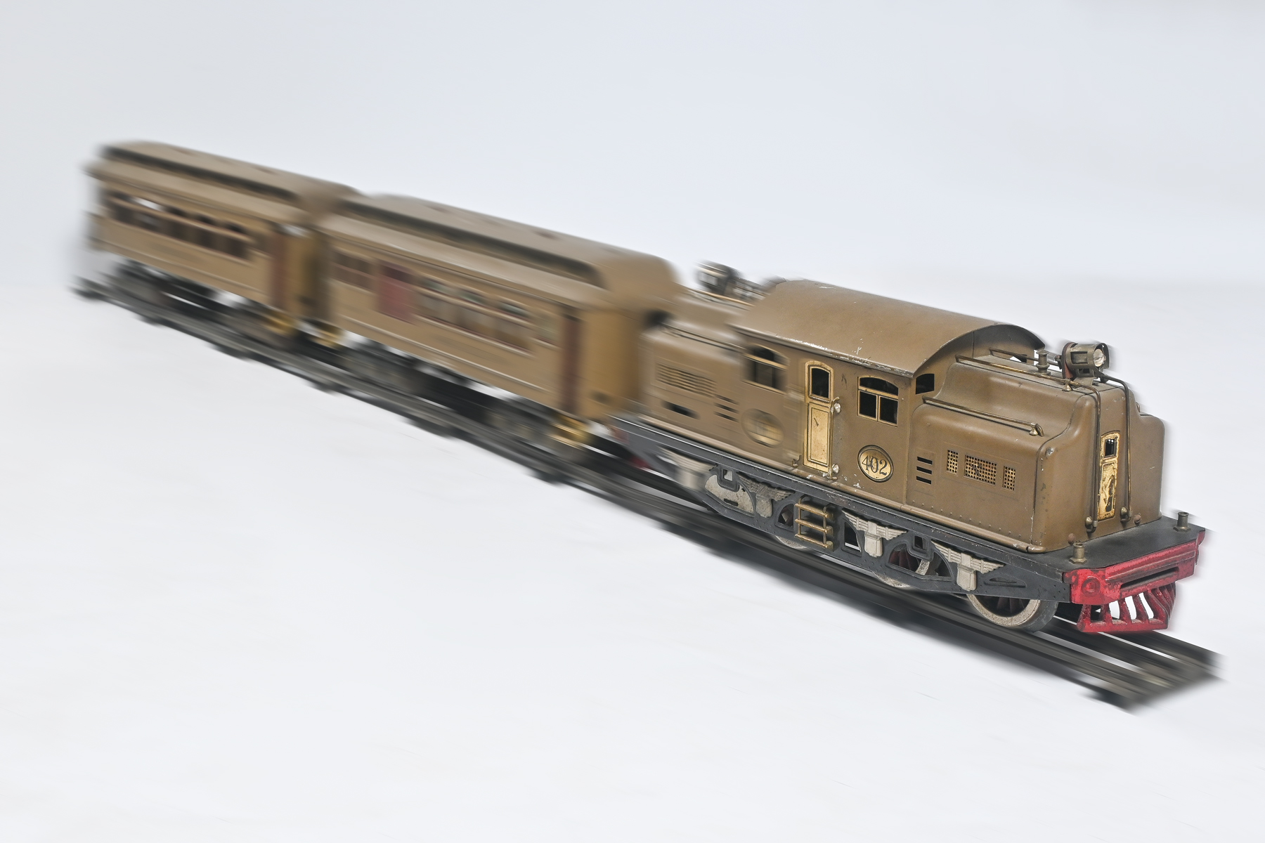 3 PC. LIONEL 402 PASSENGER TRAIN