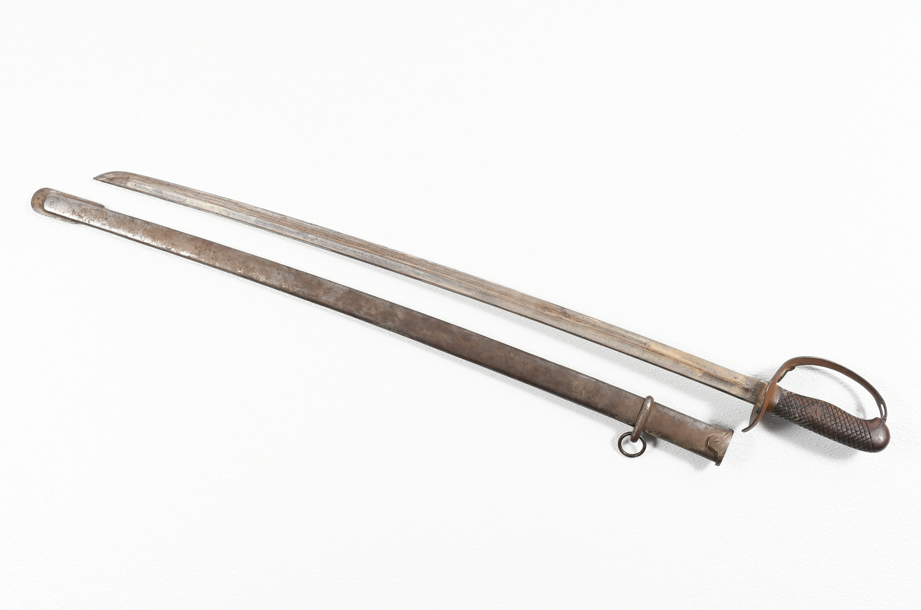JAPANESE CALVARY SWORD WITH SCABBARD: