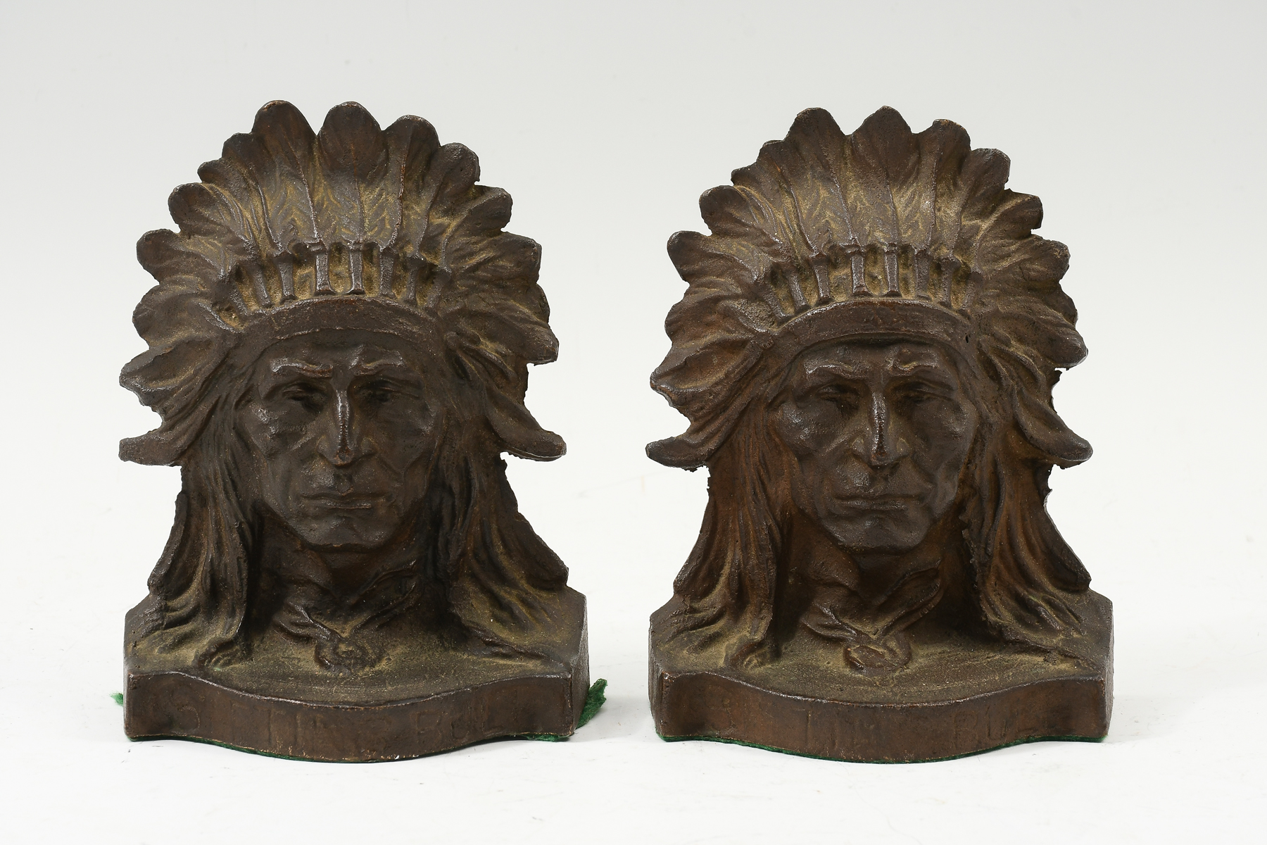 PAIR OF BRONZE SITTING BULL BOOKENDS: