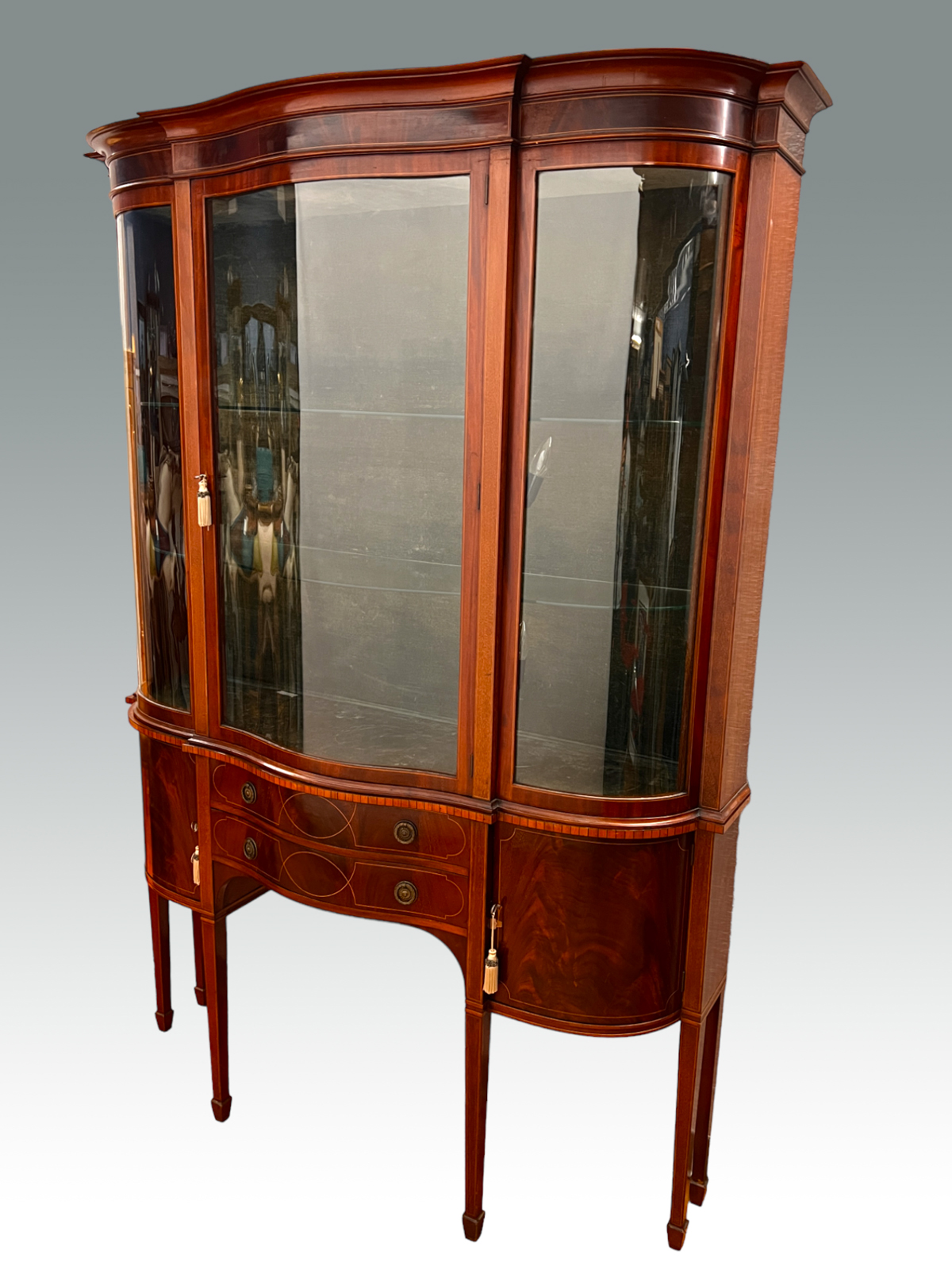 CHERRY CURIO DISPLAY CABINET Exquisite 2ecd25