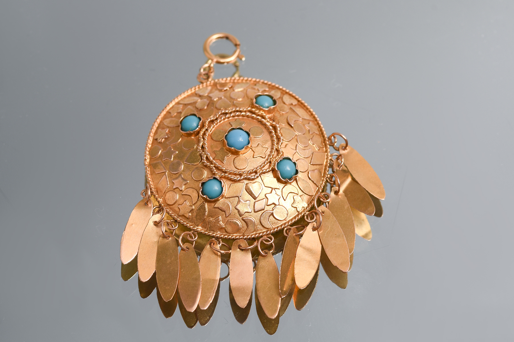 14K YELLOW GOLD AND TURQUOISE PENDANT: