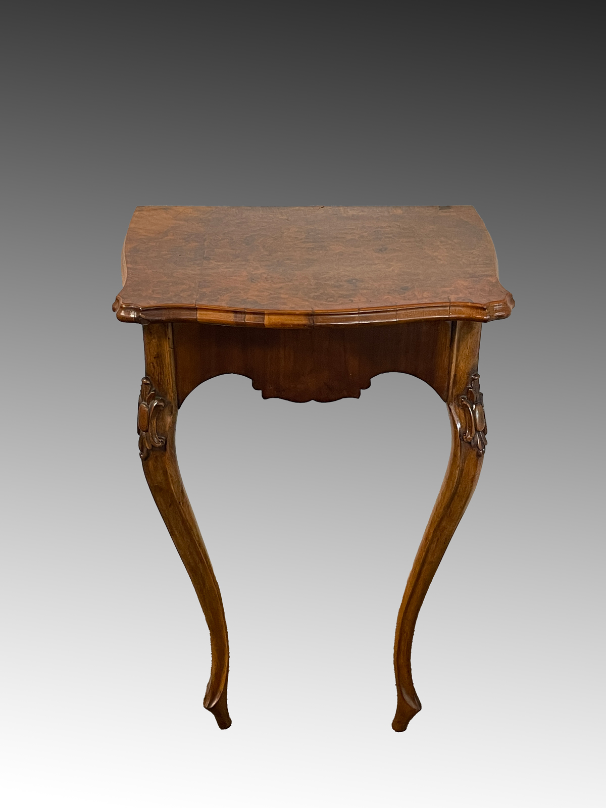 18TH-CENTURY WALL-MOUNT CONSOLE