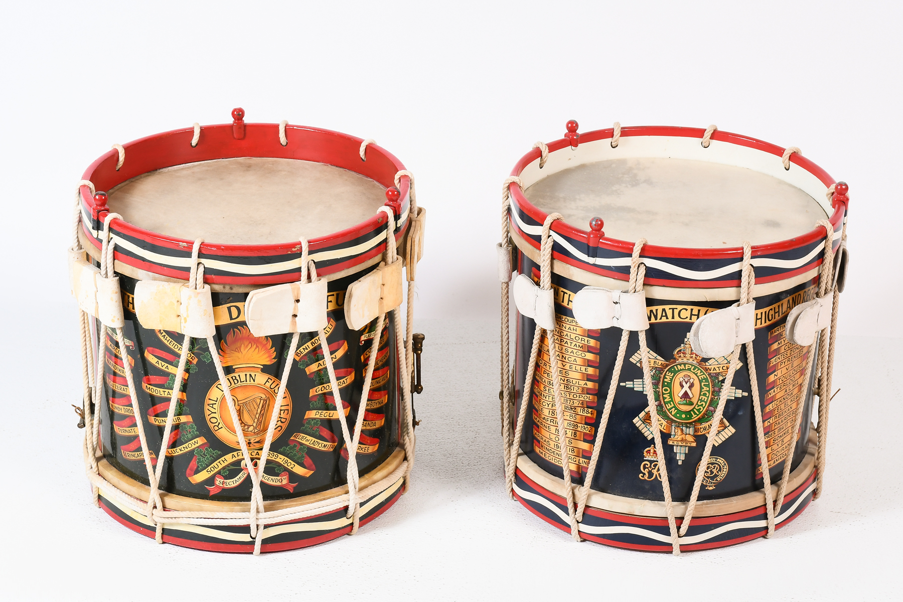 2 PC ENGLISH REGIMENTAL DRUMS  2ecf40