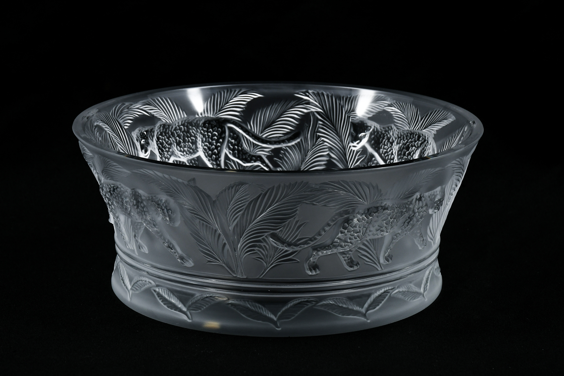 LALIQUE CRYSTAL ''JAUNGLE'' JAGUAR