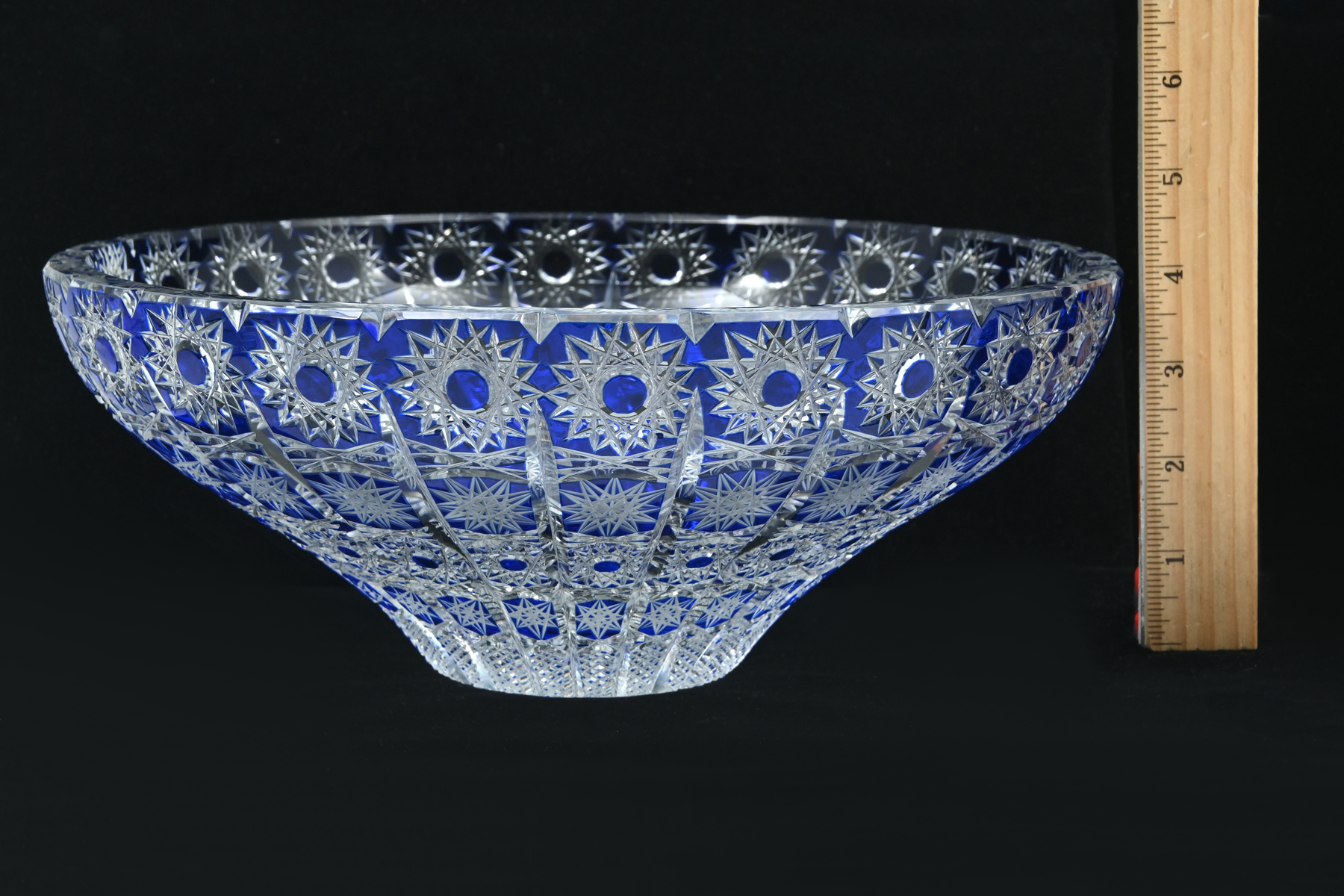 CUT TO CLEAR COBALT CENTER BOWL: Intricately