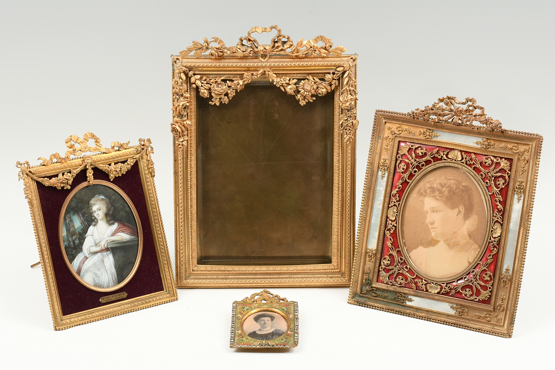 4 PC ORNATE FRAMES 1 W WATERCOLOR  2ed10a