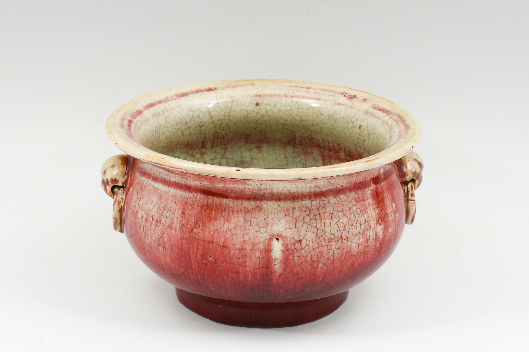 RED CHINESE PORCELAIN HANDLED BOWL: