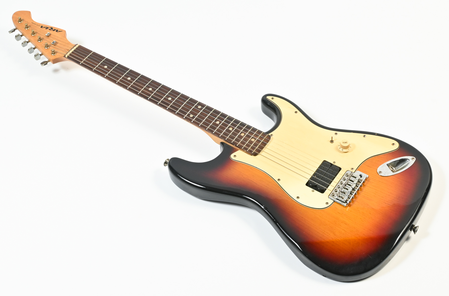 ARIA STG SERIES SUNBURST ELECTRIC 2ed1e7