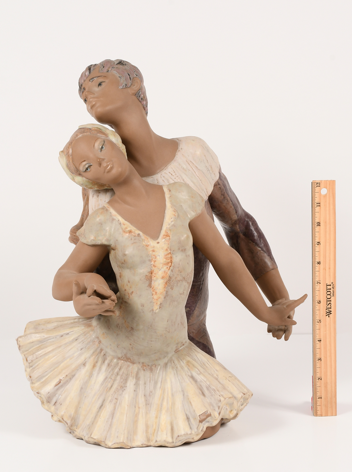 LLADRO ''PASSIONATE DANCE'' GRES