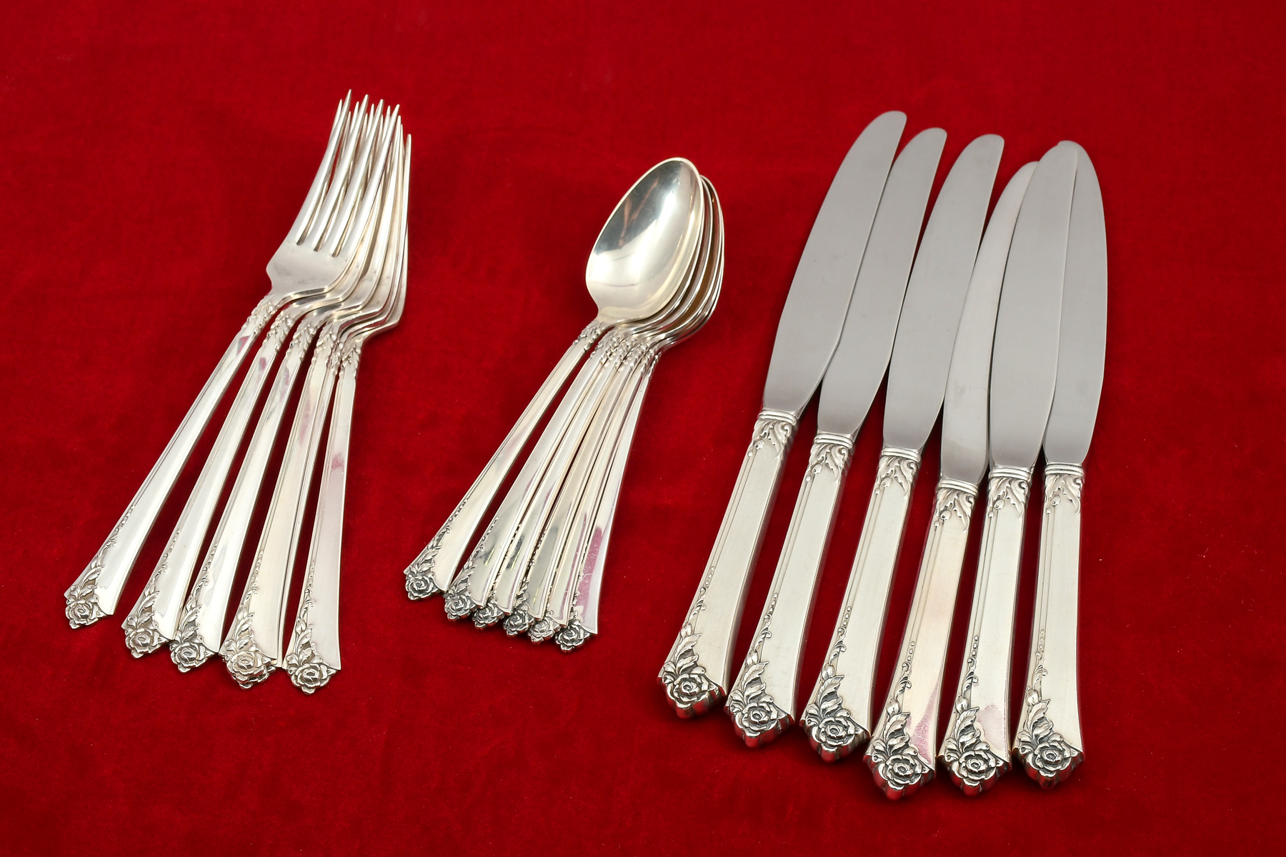 18 PC HEIRLOOM STERLING DAMASK 2ed2ce