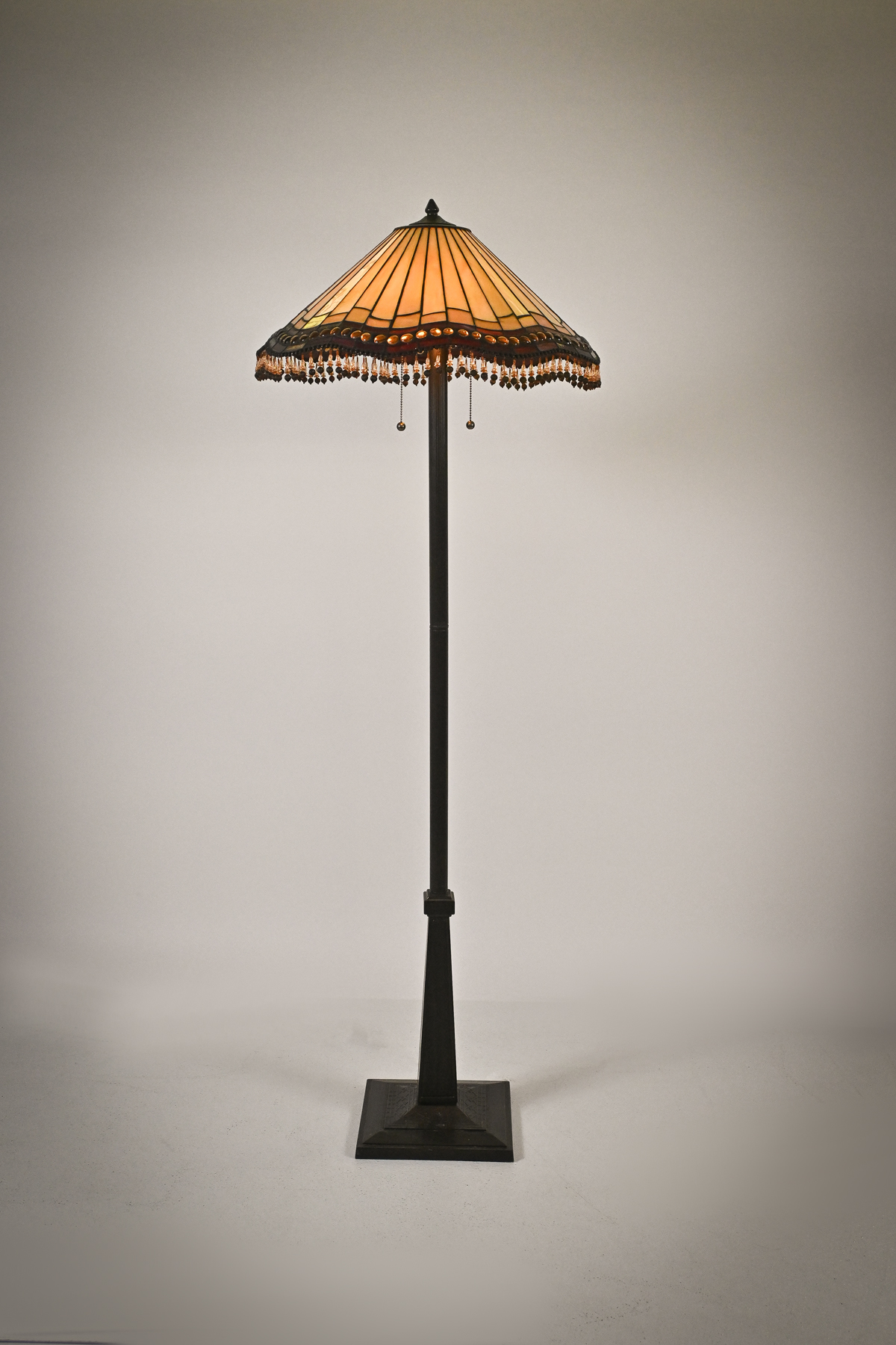 CONTEMPORARY LEADED GLASS FLOOR LAMP: