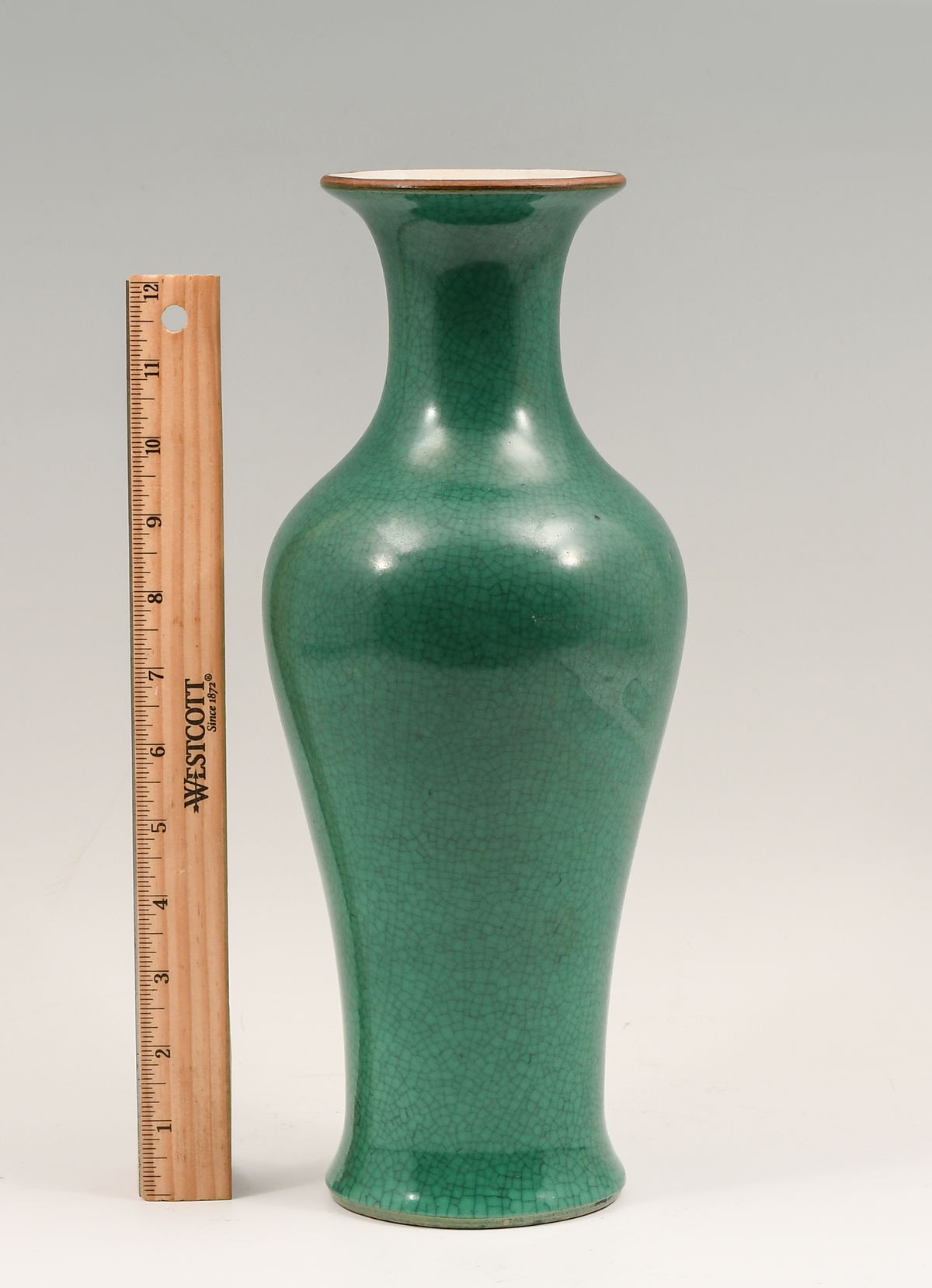 CHINESE GREEN GLAZED BALUSTER FORM 2ed45e