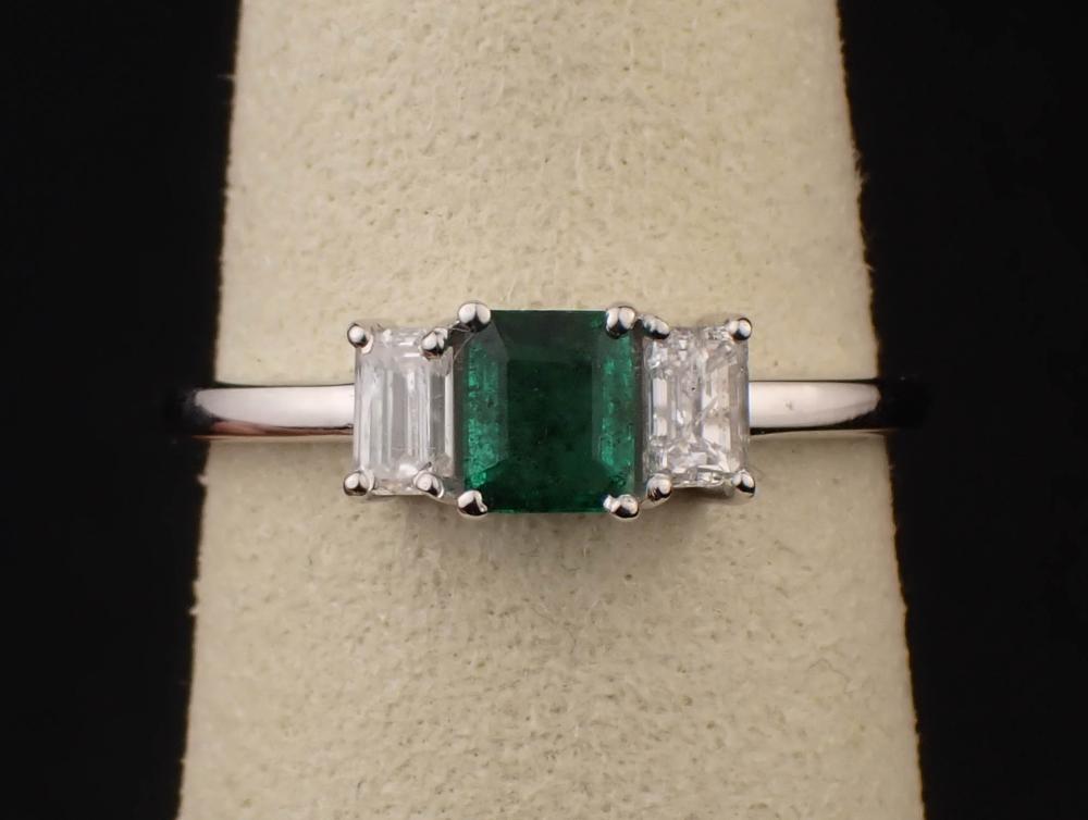 EMERALD DIAMOND AND FOURTEEN KARAT 2ed726