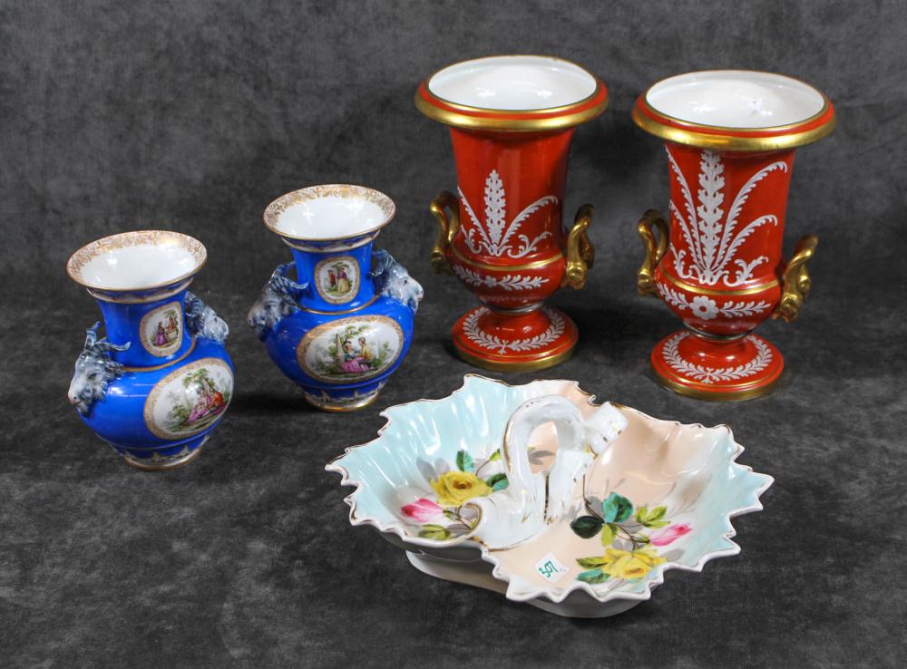 FIVE EUROPEAN PORCELAINSFIVE EUROPEAN