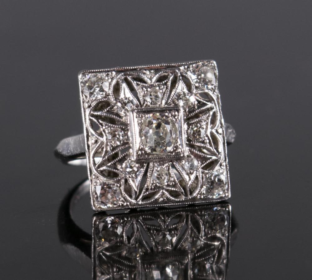 ART DECO DIAMOND AND PLATINUM RINGART 2ed7ea