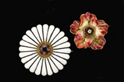 Two gold and enameled pansy pins 4abcb