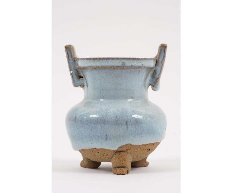 Small Chinese light blue glazed earthenware