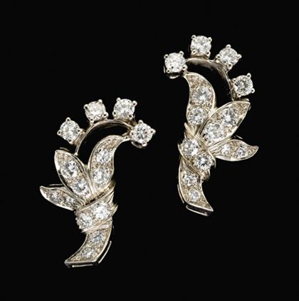 14 karat white gold and diamond 4abed