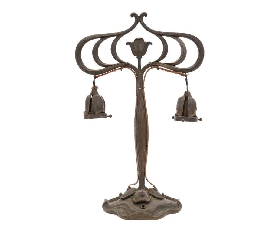 Fine bronze Art Nouveau table lamp  2eb8a5