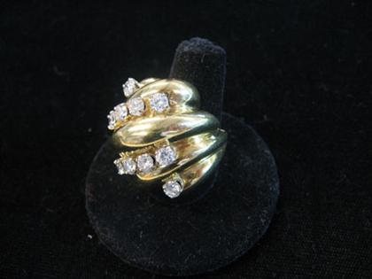 Contemporary yellow gold and diamond 4ac14