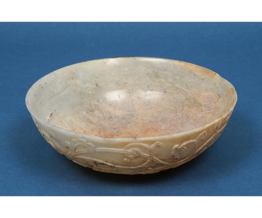 Chinese white jade bowl decorated 2eba54