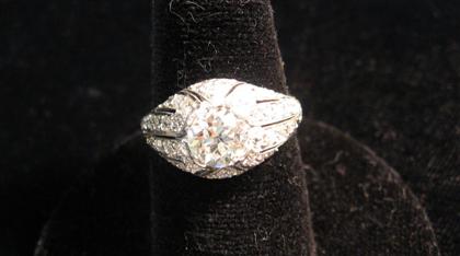 Platinum and diamond ring 20th 4ac3c