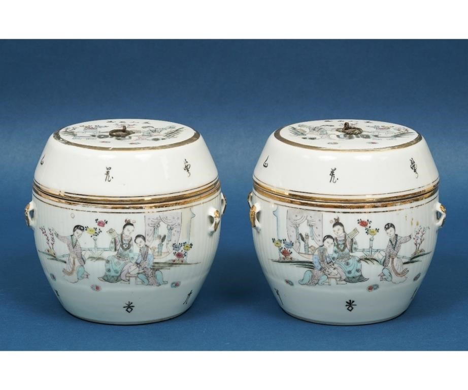 Pair of Chinese porcelain Famille