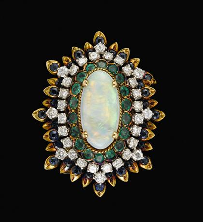 Large 18 karat yellow gold, opal,