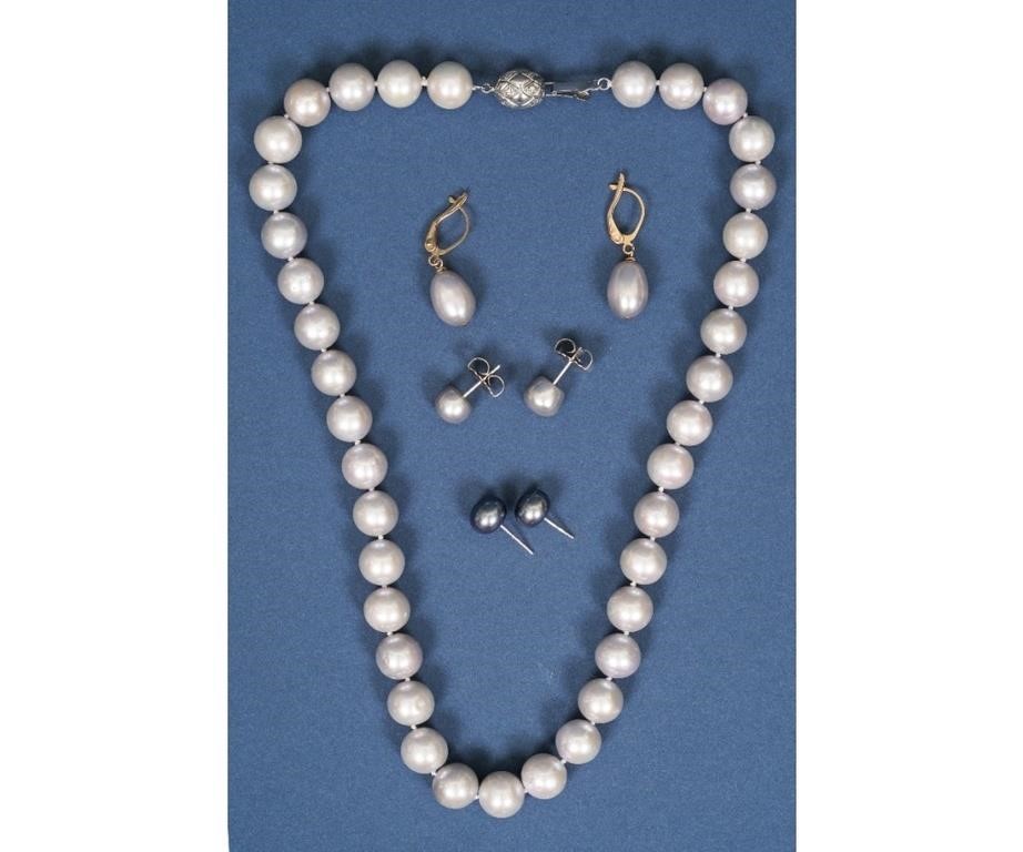 Strand of grey fresh water pearls,