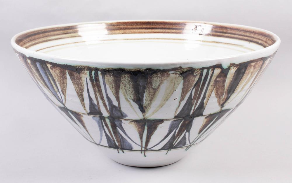 ALAN CAIGER SMITH ALDERMASTON POTTERY 2ebdf4