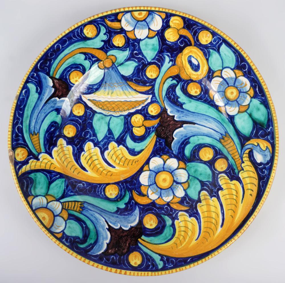 CANTAGALLI MAIOLICA CHARGER, 19TH