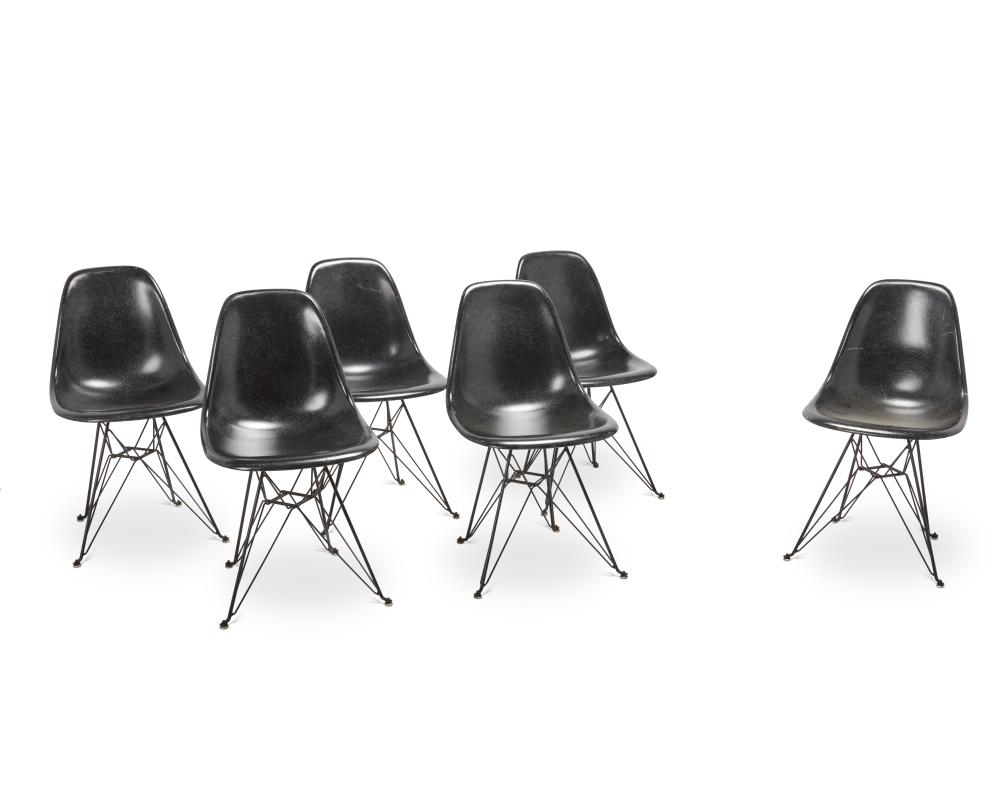 A SET OF EAMES-STYLE MODERNICA