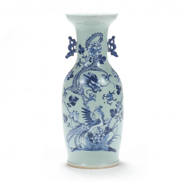 A TALL CHINESE BLUE AND WHITE DECORATED