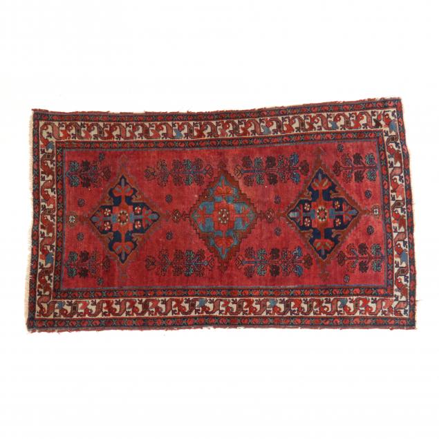 HAMADAN AREA RUG Red field with