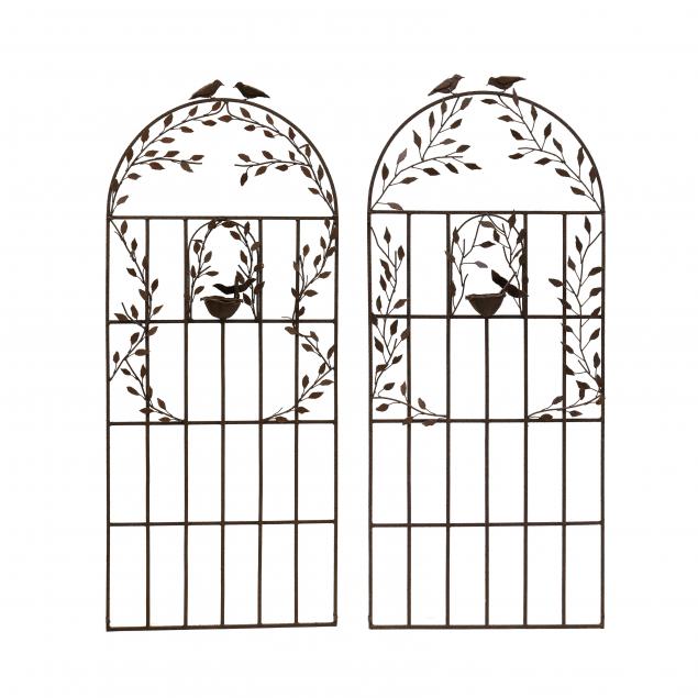 PAIR OF CUSTOM IRON GARDEN PANELS 2ef14b