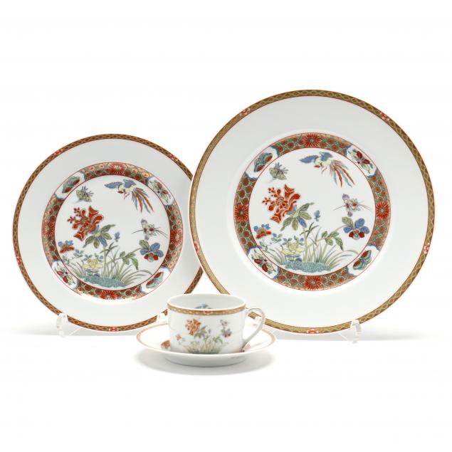  51 PIECES OF BERNARDAUD LIMOGES 2ef1c9