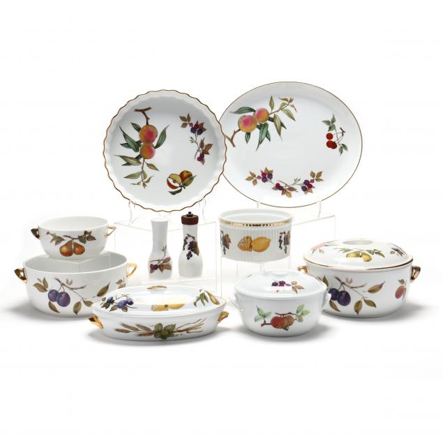 LARGE ROYAL WORCESTER EVESHAM GOLD 2ef39a