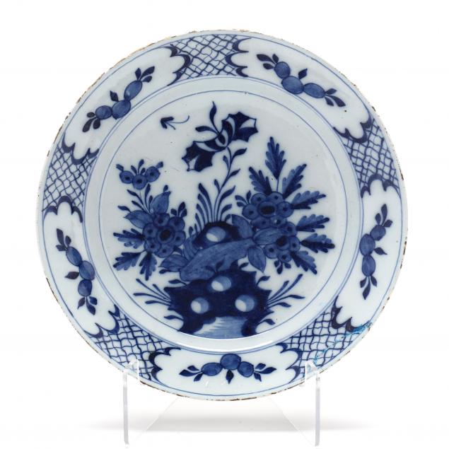 DUTCH DELFT BLUE AND WHITE DEEP CHARGER