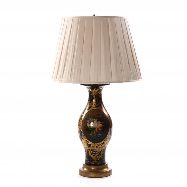 ANTIQUE PAPIER-MâCHé TABLE LAMP