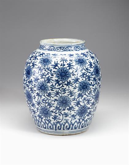 Large Chinese Ming blue and white