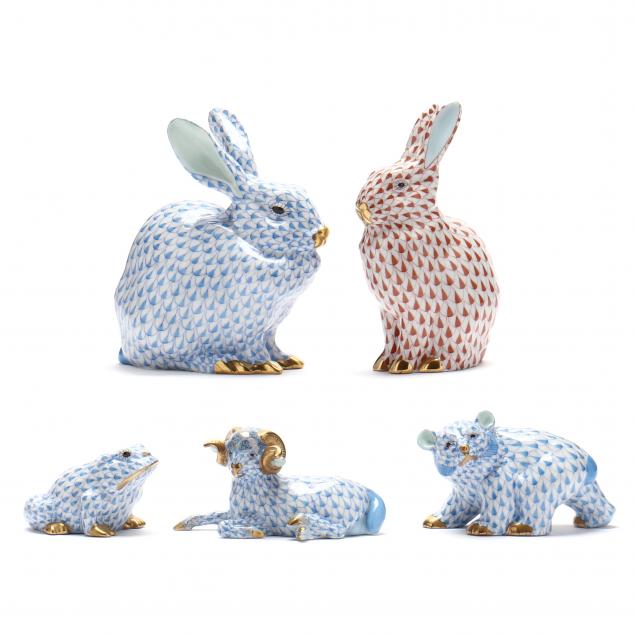 FIVE HEREND PORCELAIN FISHNET ANIMALS