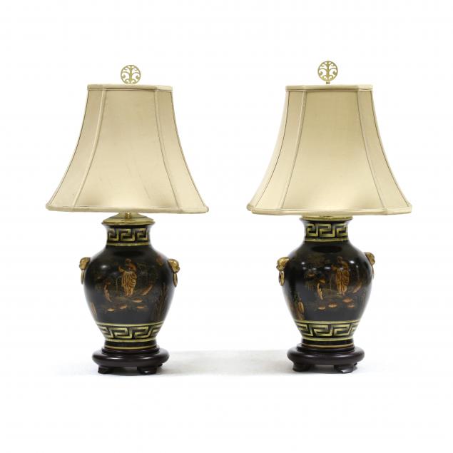 A PAIR OF CHINOISERIE TABLE LAMPS 2efb05