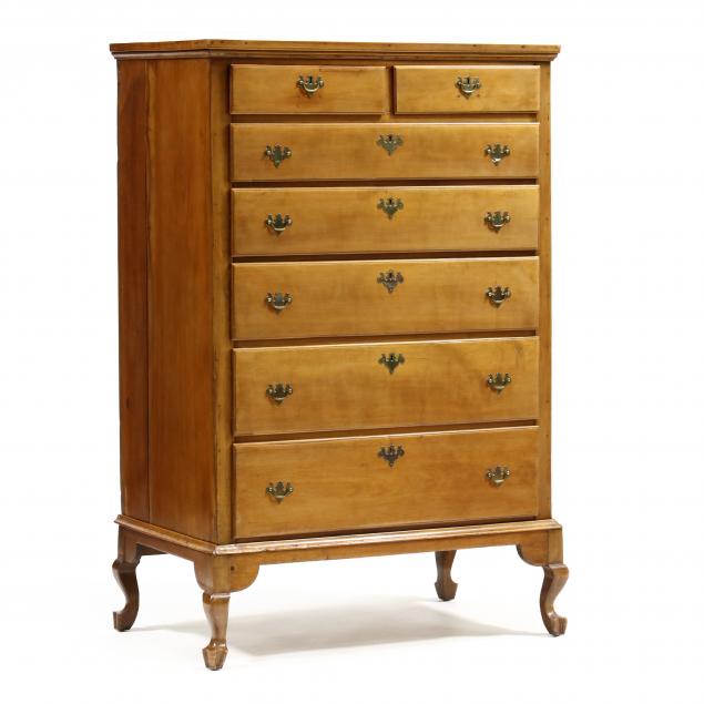 NEW ENGLAND QUEEN ANNE MAPLE CHEST 2efb39