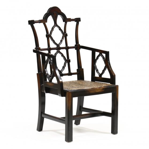 CHINESE CHIPPENDALE STYLE ARMCHAIR 2efb85