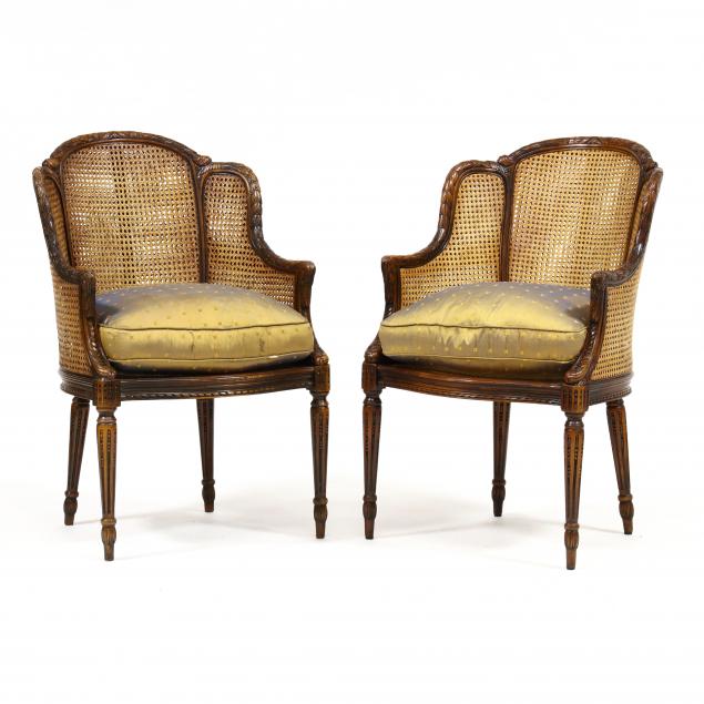 PAIR OF LOUIS XVI STYLE CARVED 2efb93