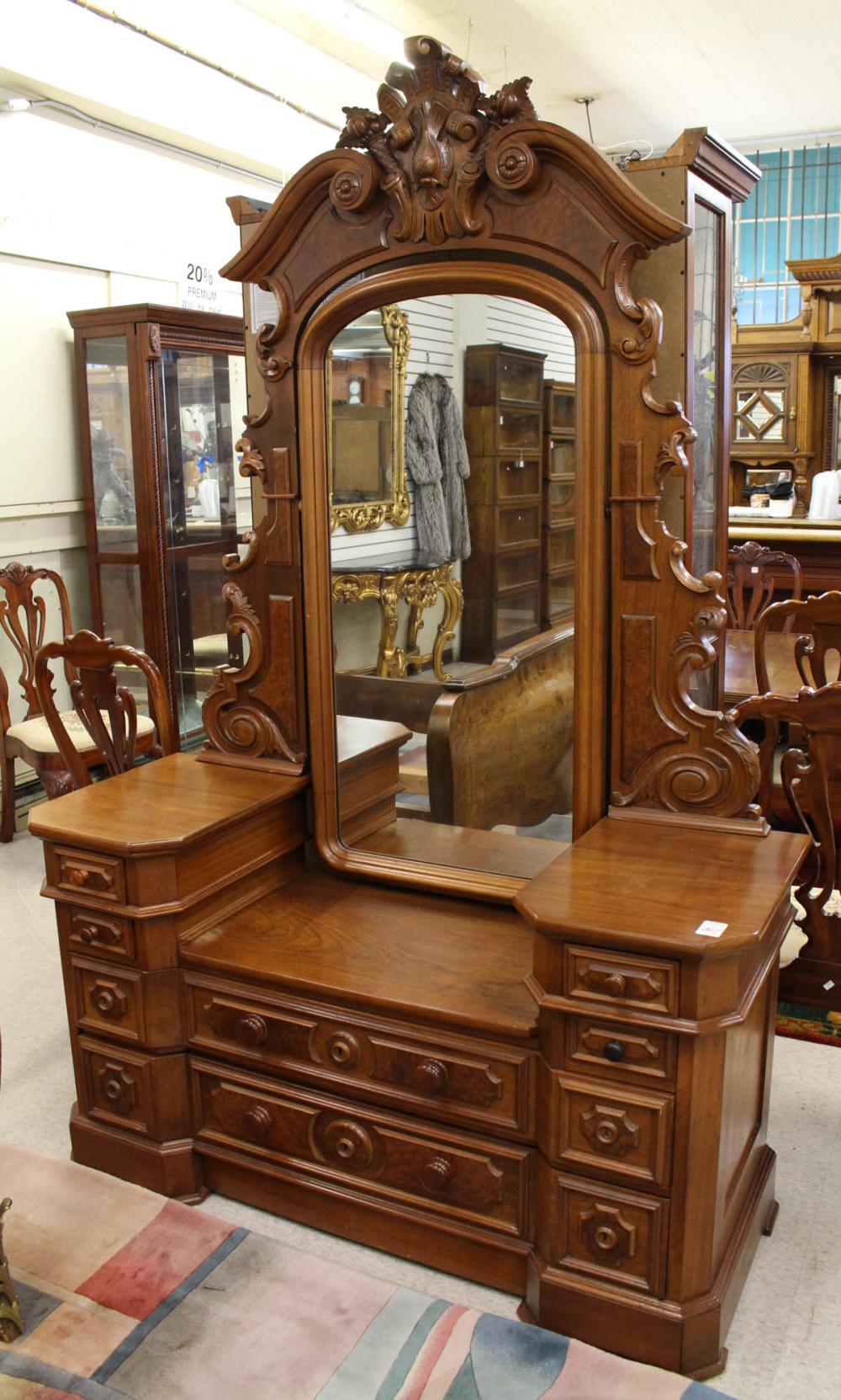 VICTORIAN WALNUT VANITY DRESSERVICTORIAN 2ed97e